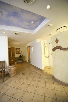 Rothfuss Hotel 4*